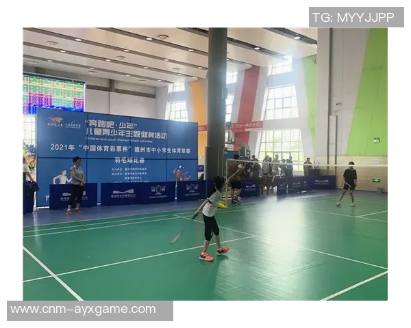 网球教练车的创新设计与功能解析助力青少年网球培训新模式
